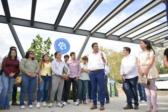 LEO MONTAÑEZ MIRA DE FRENTE A QUIENES SON EL FUTURO DE AGUASCALIENTES