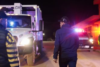 LEO MONTAÑEZ SUPERVISA SERVICIOS PÚBLICOS EN NORIAS DE PASO HONDO EN RECORRIDO NOCTURNO